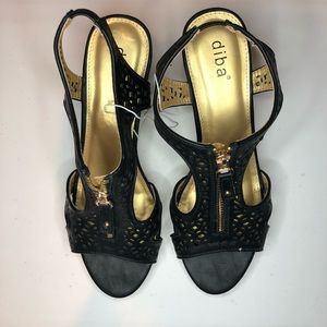 Women’s wedge heels, Size 8.5 / 8 1/2 Black Never worn, new.